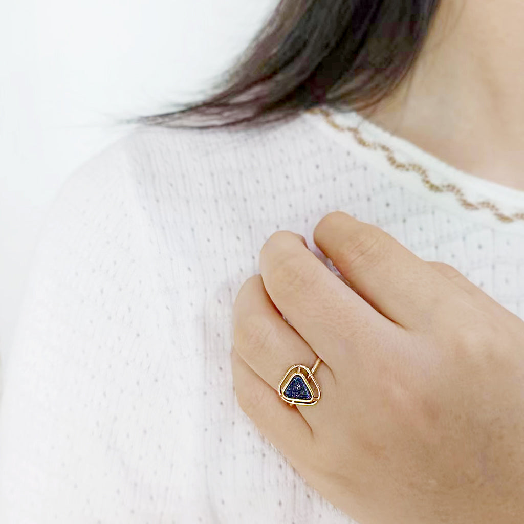 3W1726 - Flash Gold+E-coating Brass Ring with Druzy in Capri Blue-4