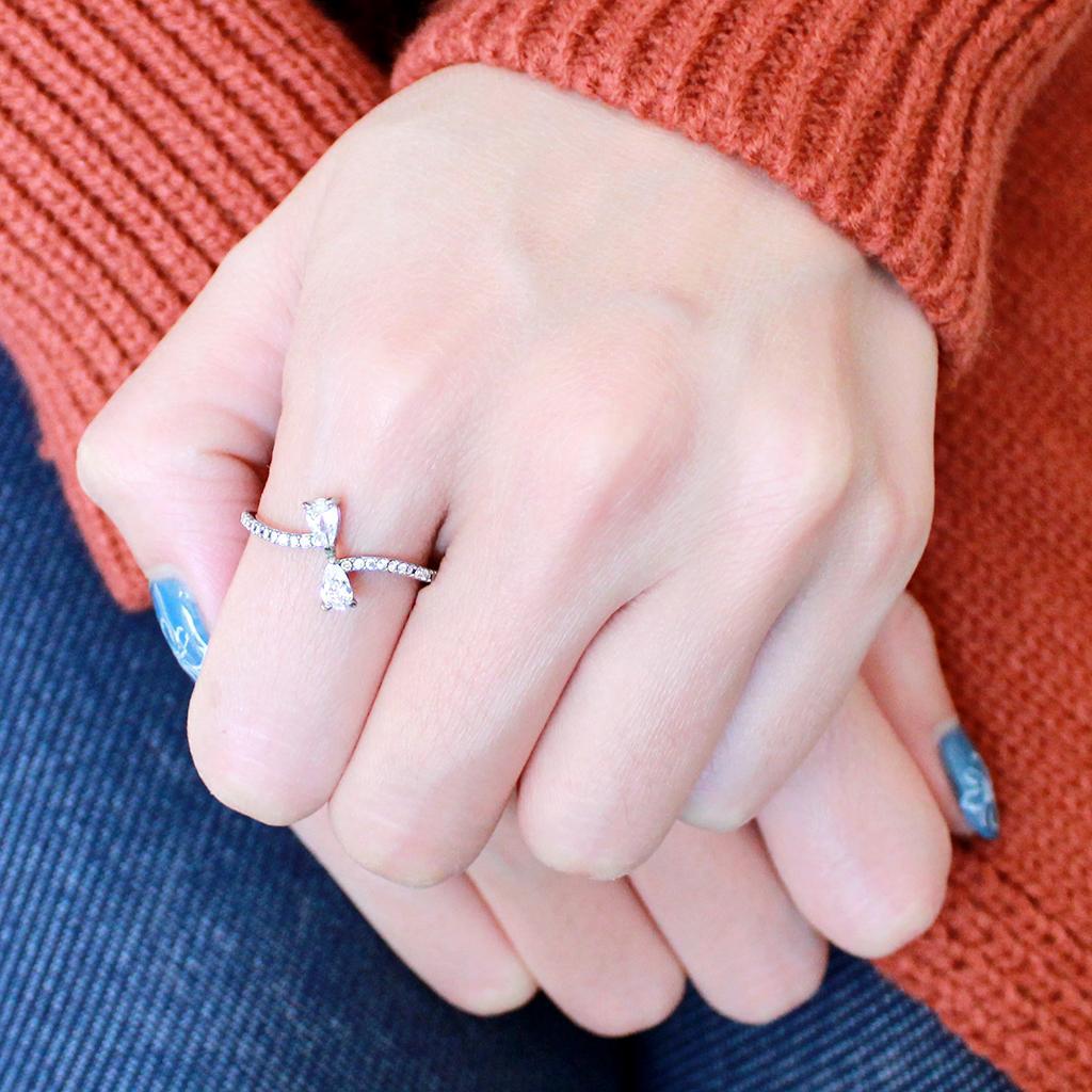 DA139 - High polished (no plating) Stainless Steel Ring with AAA Grade CZ in Clear-4