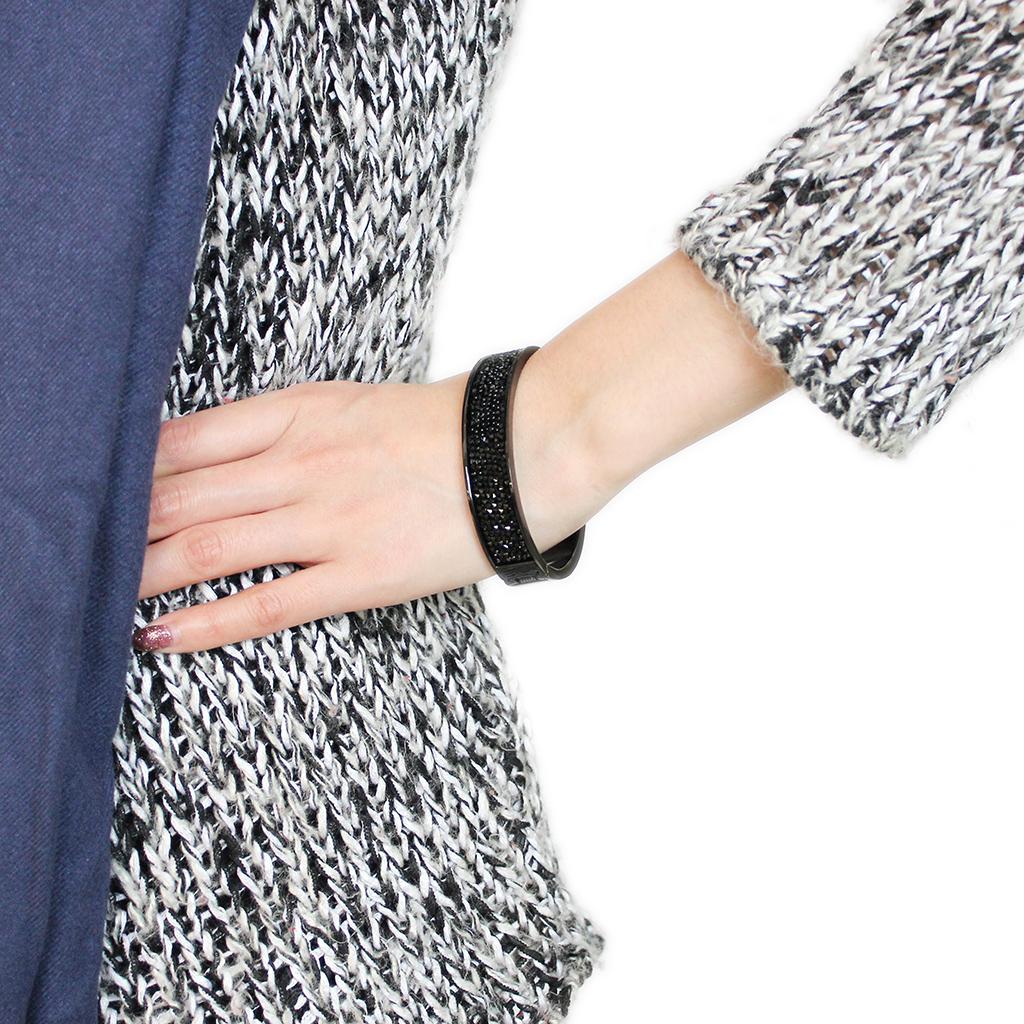 LO4286 - IP Black(Ion Plating) Brass Bangle with Top Grade Crystal in Jet-4