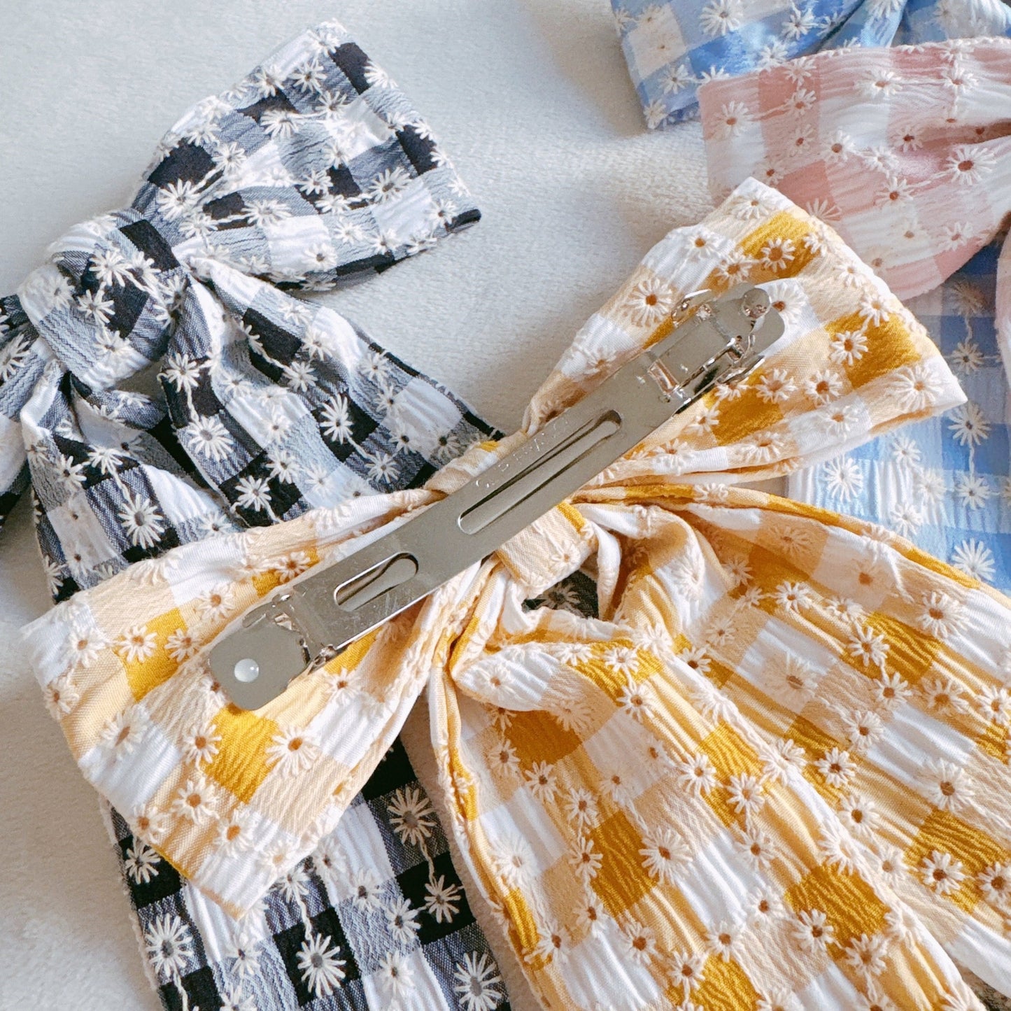 Daisy Picnic Gingham Bow Hair Clip-3